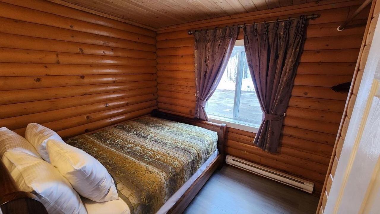 Mt. Revelstoke Alpine Chalets Екстер'єр фото